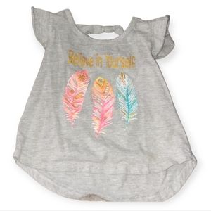 4/$35 Real Love • girls • toddler • Gray bow back t shirt boho feathers 3T